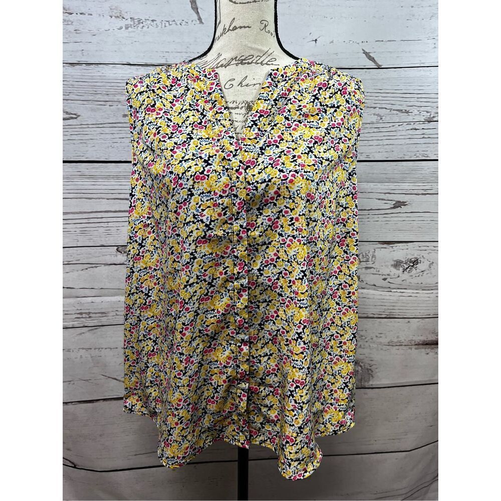 Dalia 1X sleeveless flowered button down blouse- 2754